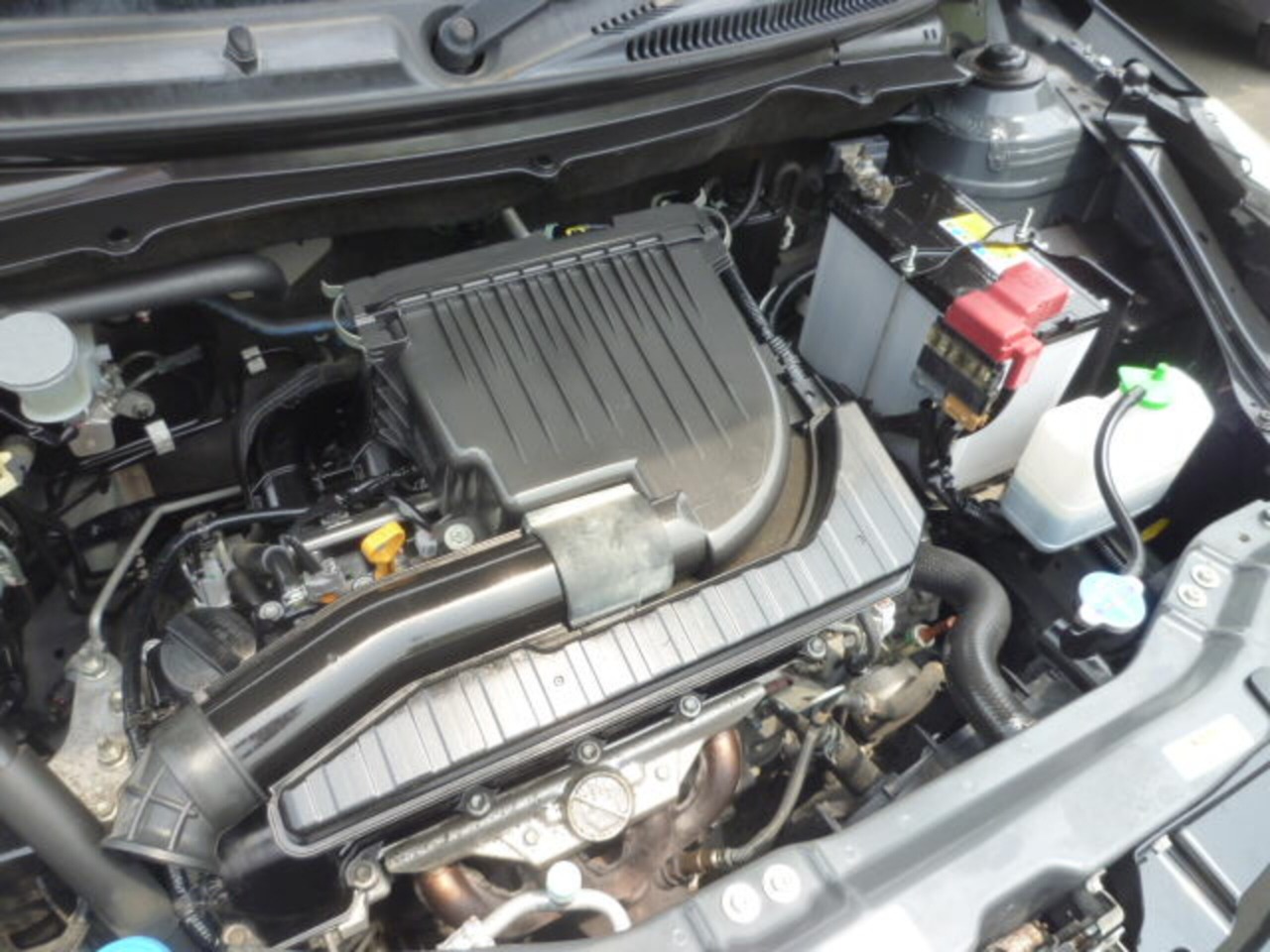 2012 SUZUKI SWIFT
